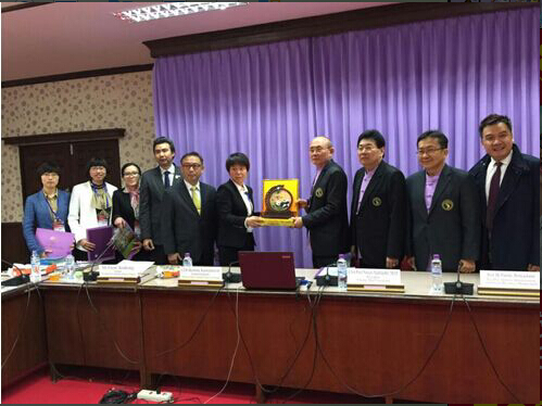 2FC5A?e=.jpg 2FC5A?e=.jpg